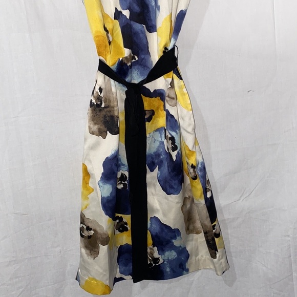 Vera Wang dress - Picture 3 of 6